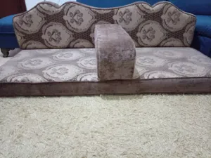 جلسة أرضية موجود في اربد حواره