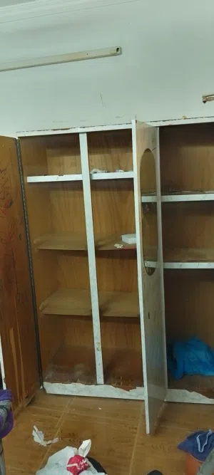 كبت closet