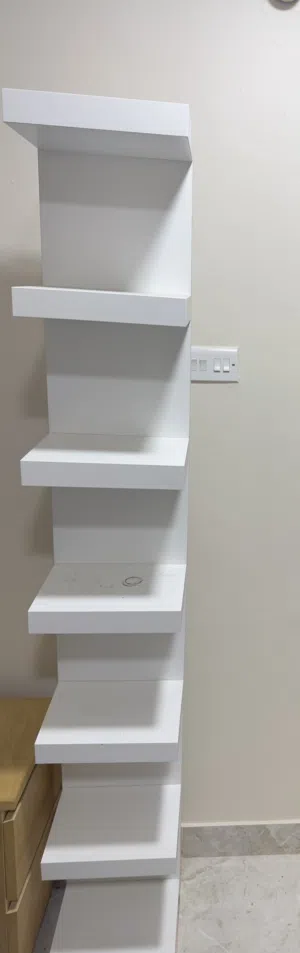 للبيع رفوف
