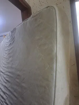 فرشة تخت مجوز للبيع