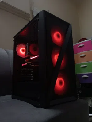 للبيع بيسي قيمنق بحالة الجديد بسعر صيده gaming pc great condition
