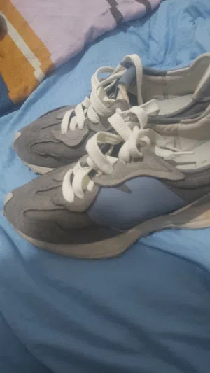 New Balance 327 Original - Taille 42 - État Propre