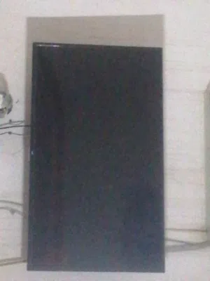 شاشة ELG مستعملة