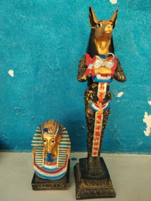 تمثال فرعوني