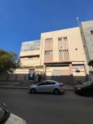 600 m2 More than 6 bedrooms Villa for Sale in Tripoli Edraibi