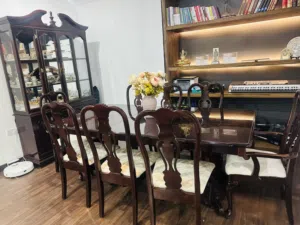 Dining table set+coffee table+showcase+rest chair