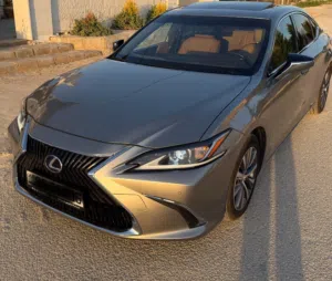 Used Lexus ES in Irbid