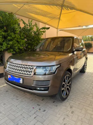 RANGE ROVER VOGUE V8 MY 2016 GOOD CONDITION 105,000 KMS