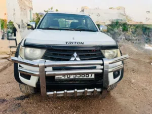 مستوبيشي L200 للبيع