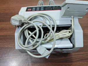 للبيع: ماكينة عد نقود (Money Counter) بحالة جيدة