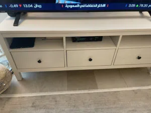 طاوله تلفزيون فخمه