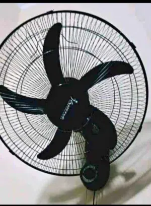 مروحة حائط