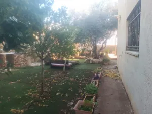 ٣ غرف نوم . ٣ حمّامات . 175 م٢0