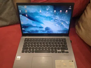 لابتوب Asus نسخة2020 بحالة جيدة يرجى التواصل عن طريق الرسائل