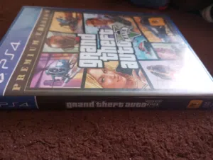 GTA5 مستعملة ل بلايستيشن 4