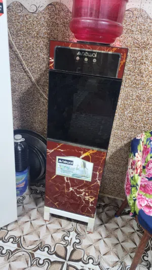 براد ماء مستعمل