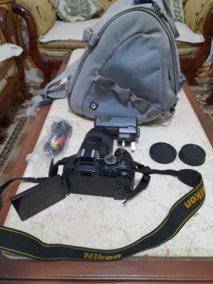 للبيع كاميرا Nikon D5300 الغنية عن التعريف
