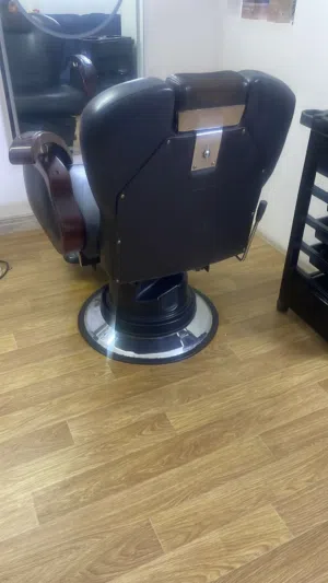 chair lady spa professional