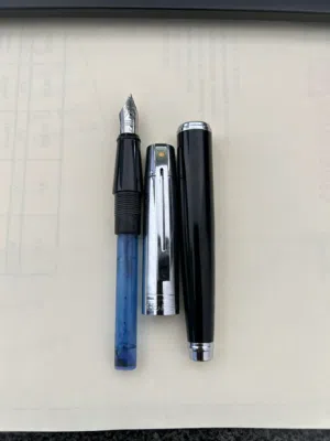 Sheaffer 300 Fountain Pen, Medium Nib, Sgc9314pn-m, Black & Chrome