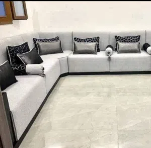 ورشة تنجيد وصيانه الصالونات وتغليف جلسات والفراشات
