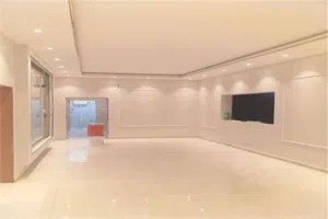 لدينا أفضل الفنيين لجميع أعمال الصباغة، الحدادة، وتركيب المظلات بأسعار تنافسية وخبرة عالية. نوفر خدم