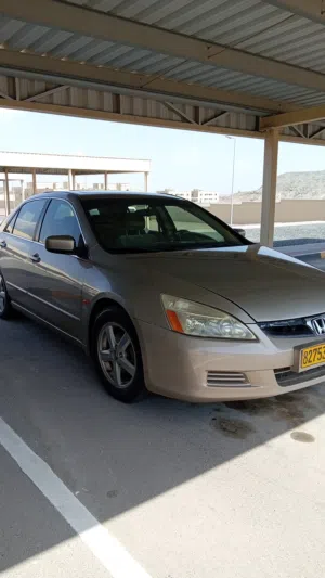 النوع هوندا أكورد 2004 للبيع أو سقب بي بيكاب غمارة أو غمارتين للتواصل ع الواتساب