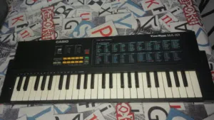 إعلان لقطة: أورغ كاسيو (Casio ToneBank MA-101) الأصلي للبيع!