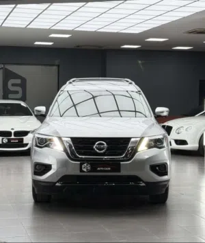 Nissan pathfinder 2018 sl