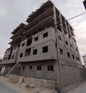 4 Bedrooms . 2 Bathrooms . 140 m20