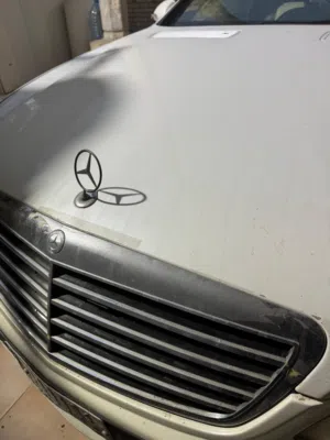 مرسيدس S550
