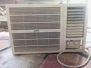 مكيف شباك تبريد وتدفئة