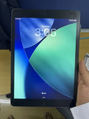 Ipad 8 نظيف جدا