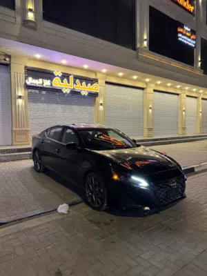نيسان التيما 2023