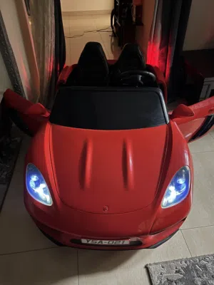 سيارة أطفال للبيع