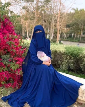 اديني سبب واحد يخليكي متقوليش واااو   طقمك كااامل عندنا  فستان الملكه    نيجى بقا بكمية القماش