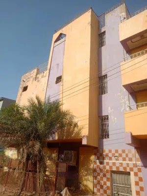 ‏اربع طوابق ‏.‏ 300 م٢ ‏.‏ الوسيط‏4