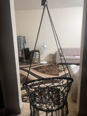 مرجوحة العش لون رمادي غامق للبيع  استعمال بسيط