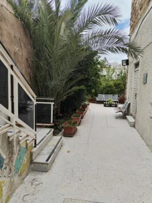 190 m2 More than 6 bedrooms Apartments for Sale in Amman Jabal Amman