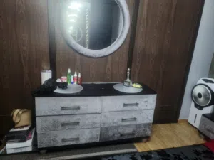 غرفة نوم تخت مجوز دون خزانة قابل لتفاوض