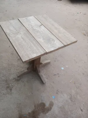 طاوله طعام