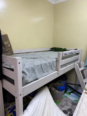 سرير الاطفال