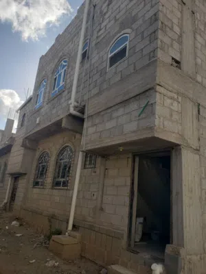 بناء وتشطيب وسكن بسواعد الرجال تبنى ألتباب /منطقه غول العنسي حي راقي وكلهاعمايرضخمه خلال مدة قصيرة ت