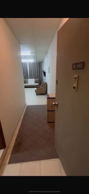 1 Floor . 100000 m2 . Landlord1
