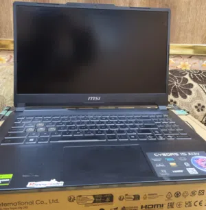 Msi cyborg 15 a13vf جديد في حالة الوكالة