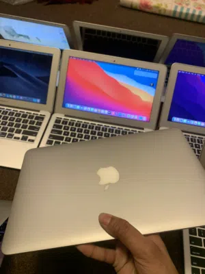 Macbook Air A1465 11inch Core i5 4gb Ram 128gb ssd Silver - Very Good Condition