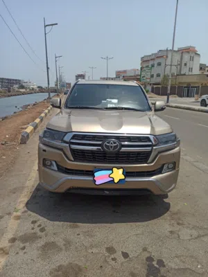 تم انزال السعر صالون لاندكروزر2009 مرهم 2021