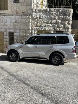 used-mitsubishi-pajero-in-ramallah-and-al-bireh
