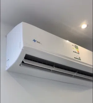 صيانة فك  وتركيب جميع أنواع المكيفات المنزلية باأفضل جودة وأسعار  مع ضمان جودة التبريد