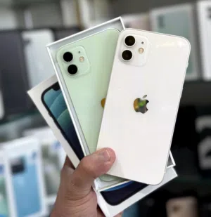 عرض خاص : iPhone 12 256gb  هواتف بحالة الوكالة بدون اي شموخ أو مشاكل مع ضمان و ملحقات و بأقل سعر