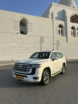 Used Toyota Land Cruiser in Muscat